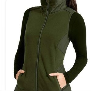 Athleta Outlander olive green Trekkie & Fleece scoop bottom vest Rare Hiking